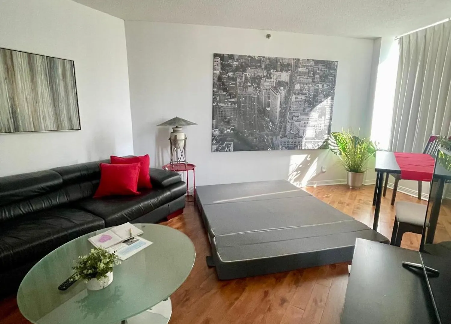 Beautiful Apartment - Gorgeous View Of The City - 7 Minute Walk To Metro - Self Check In Montréal